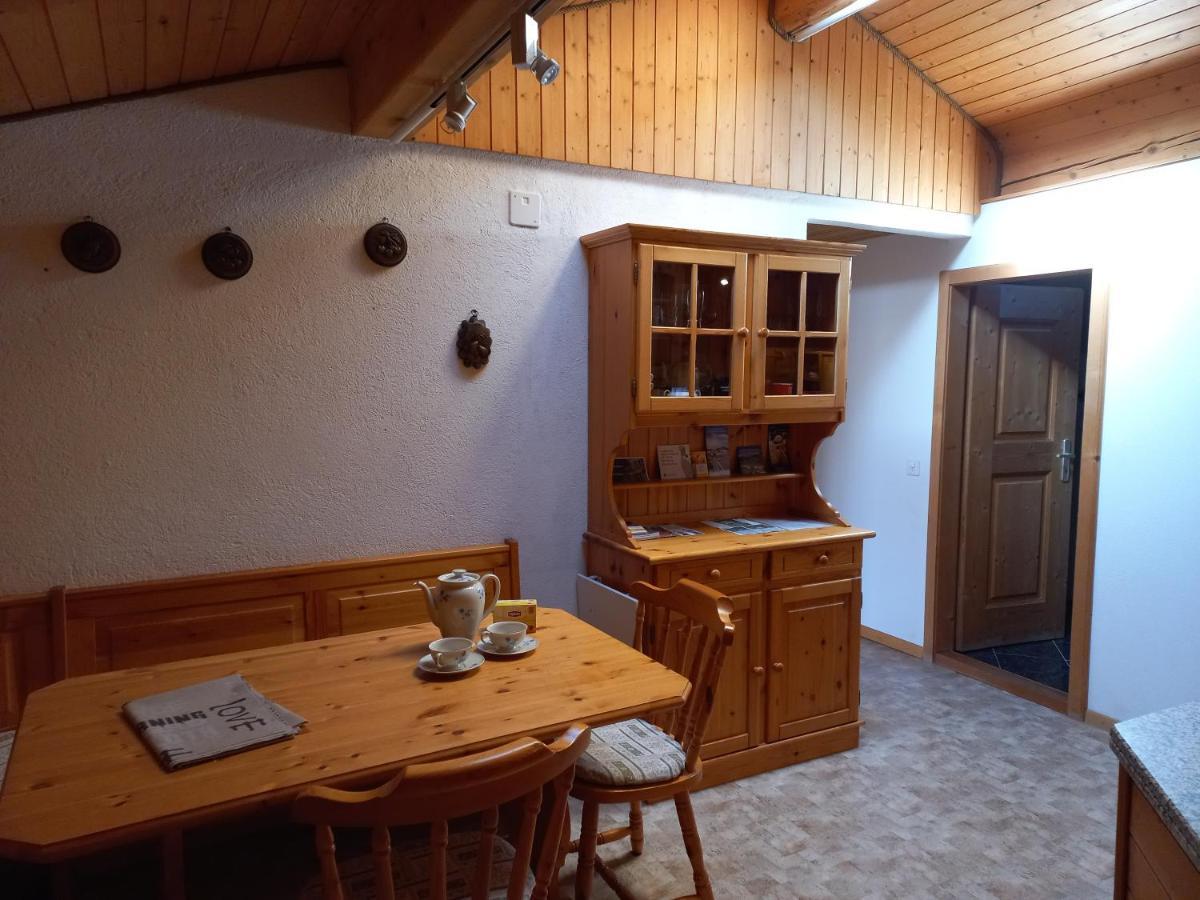 Confortevole mansarda di montagna Poschiavo Esterno foto