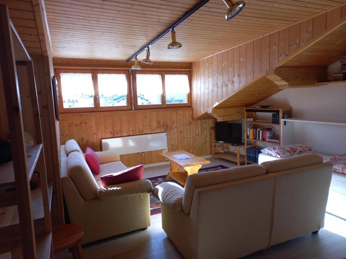 Confortevole mansarda di montagna Poschiavo Esterno foto