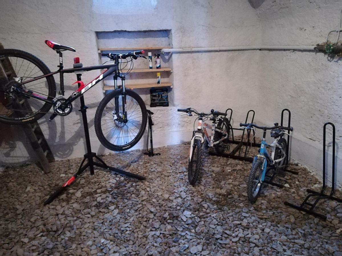 Confortevole mansarda di montagna Poschiavo Esterno foto