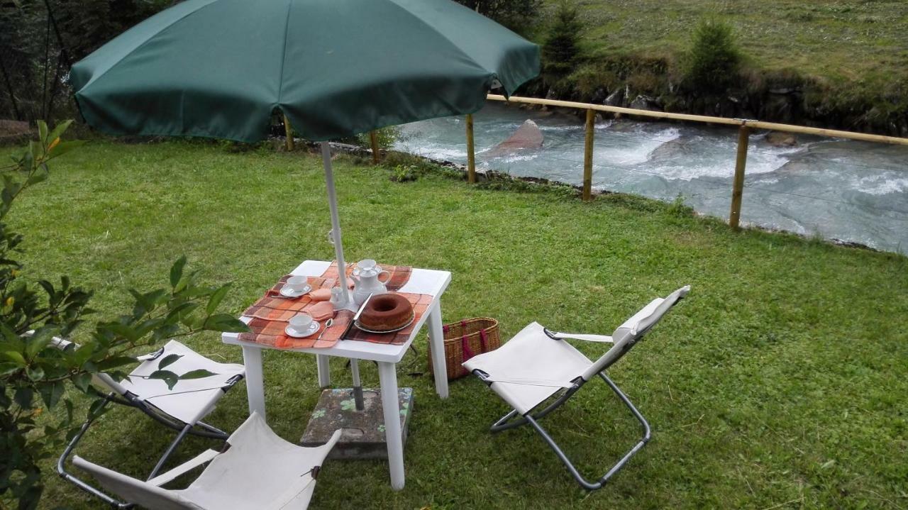 Confortevole mansarda di montagna Poschiavo Esterno foto
