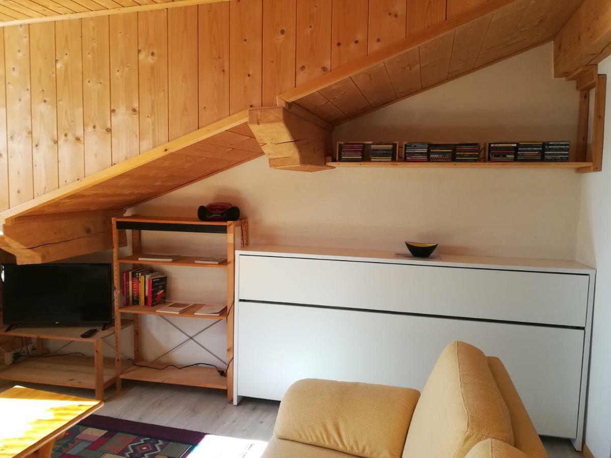 Confortevole mansarda di montagna Poschiavo Esterno foto